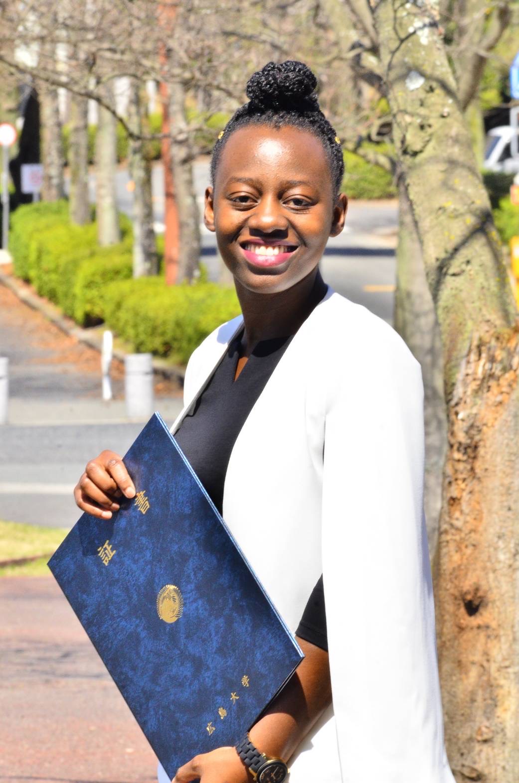 Ph.D　Joyce Nakayenga